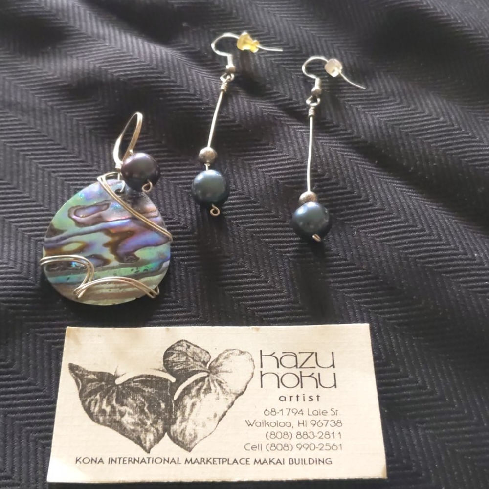 🌺🌺🌺Hawaii Earrings and slide